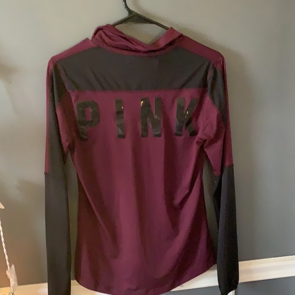 VS Pink 1/2 zip sweatshirt - Picture 5 of 6